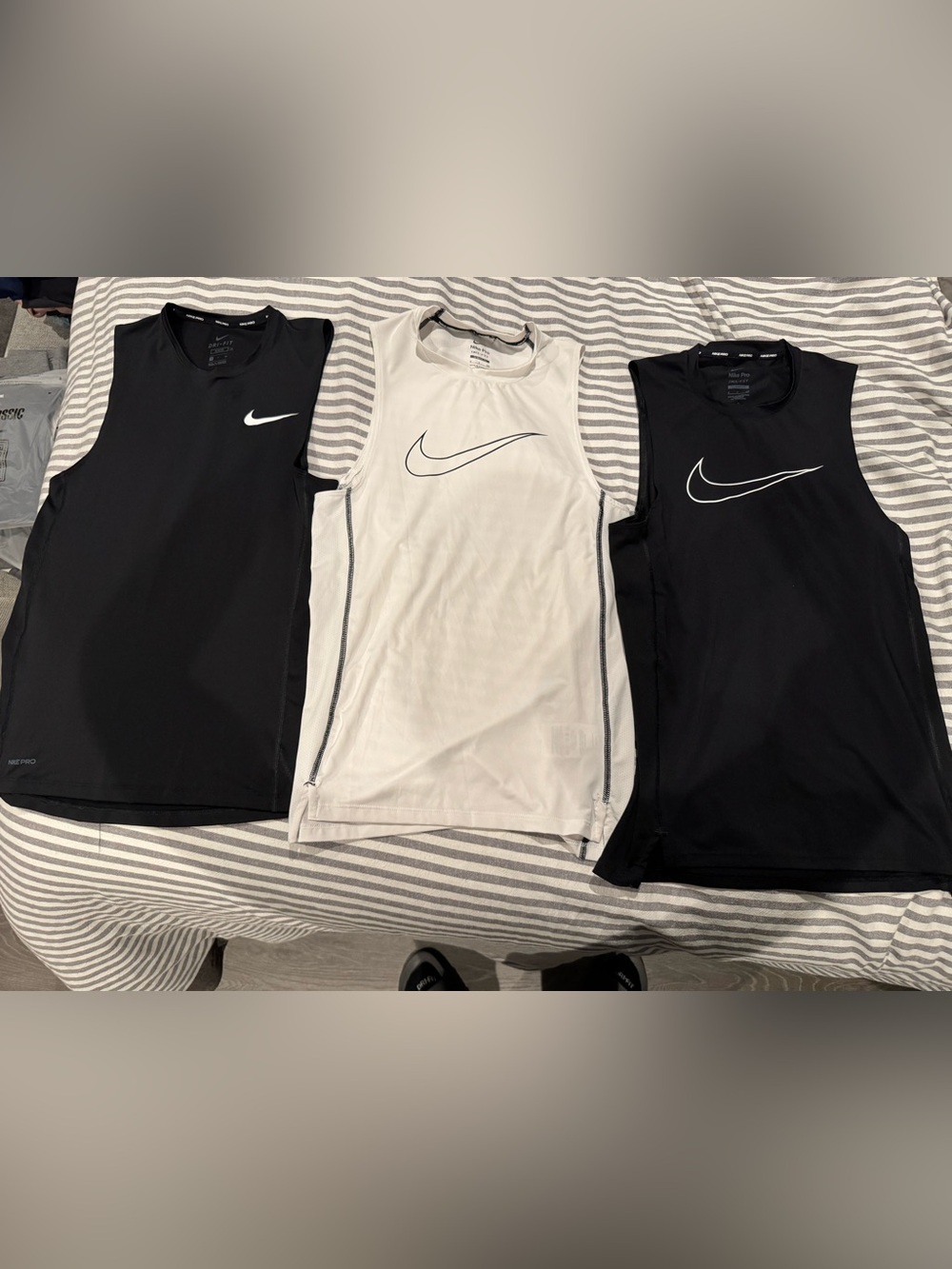3 Nike pro workout tank tops